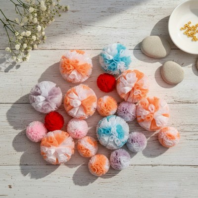 Помпоны декоративные "Рюш", микс (2,5 см и 1,5 см), 34 шт Помпоны декоративные "Рюш", микс (2,5 см и 1,5 см), 34 шт