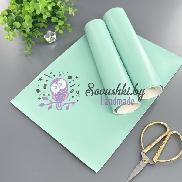 Кожзам однотонный гладкий светло-аквамариновый