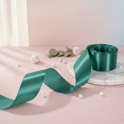 Атласная лента 2,5 см, изумрудный (упаковка)