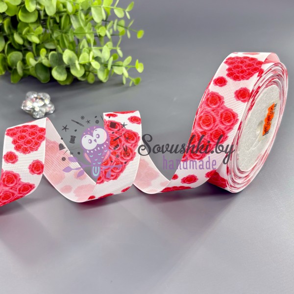 Репсовая лента 25 мм с рисунком "Сердце из роз"