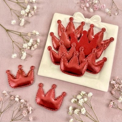 Декоративные патчи для рукоделия «Красные короны» из экокожи - набор 7 шт.