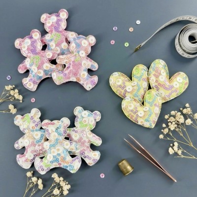 Патчи для рукоделия с крупными пайетками "Мишки с сердечками" микс - набор 9 шт. Патчи для рукоделия с крупными пайетками "Мишки с сердечками" микс - набор 9 шт.