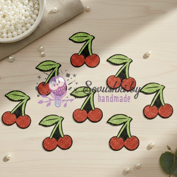 Набор декоративных элементов (патчи-вырубка) «Блестящие вишенки» — набор 9 шт, красные