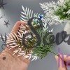 Веточки зелени для декора (16 см), бело-зеленый (уп. 100 листиков)